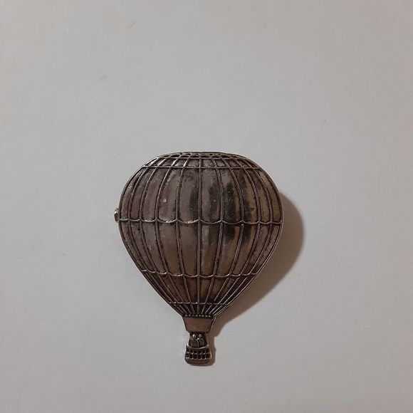 Silver tone hot air balloon pendant pin 1.5" - Picture 1 of 2